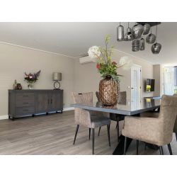 Compleet verbouwde hoekwoning