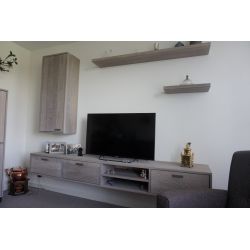 Hangend meubel 'Dover'