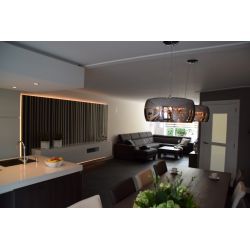 Totaal gerenoveerde hoekwoning in Volendam