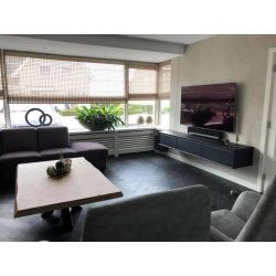 Totaal gerenoveerde hoekwoning Volendam