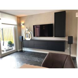 Totaal gerenoveerde hoekwoning Volendam