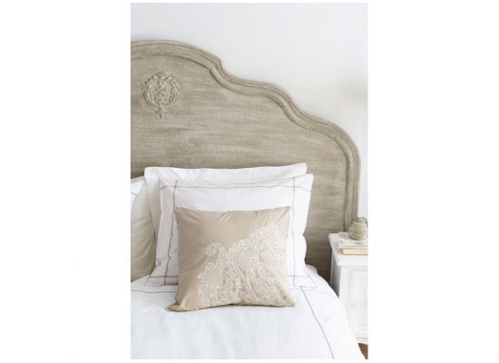 Ariadne Delight cushion Sand 050x050