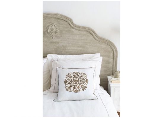Ariadne Enjoy cushion Taupe 050x050