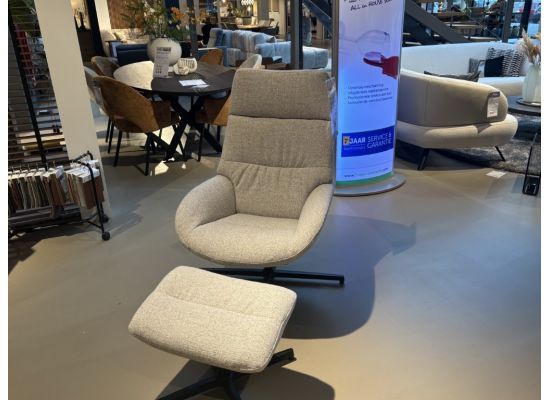 Fauteuil en hocker Erola - showroommodel